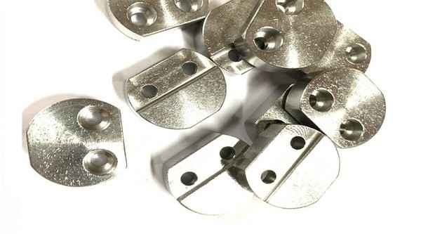 DresdenMechanisches Hardware-Zubehör Nicht-Standard-Befestigung Edelstahl 304 CNC-Auto-Hardware